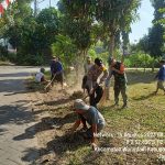 Wujudkan Lingkungan Yang Bersih, Babinsa Koramil Wonodadi Gelar Kerja Bakti Bersama IMG-20230815-WA0054