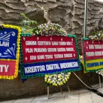 MK tak pajang karangan bunga untuk jaga suasana luar sidang 1000000397.jpg