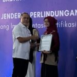 Mendag serahkan sertifikat halal kepada 223 UMKM 646e65b87d1ec2cd1fca8f5d68015671