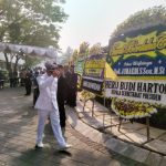 Rumah Almarhum Junaedi Dipenuhi Karangan Bunga Belasungkawa 292d0af842fc36356e6ccc90c9236665