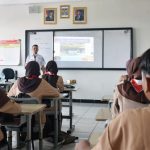 Pelajar SMPN 224 Jakarta Barat Diedukasi Pencegahan Korupsi d0969ba4e27e651a34944f7f1f73ab29