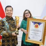 27e8872b237640cd122ac033367b5481