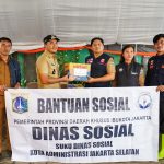 Sudin Sosial Jakarta Selatan Distribusikan Bantuan di Pejaten Timur 8b351f3cb76554dc5a2878c0a446e0ef