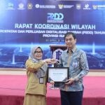 riau-raih-penghargaan-tertinggi-sum (1)