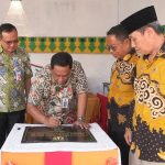 1c800a96734bbdd0aff5ec1403ed3713