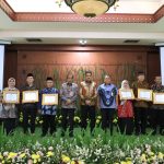 Sudin LH Jaksel Berikan Apresiasi Proklim dan Sekolah Adiwiyata