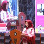 Kepala Dinas PPAPP DKI Jakarta, Iin Mutmainah memberikan sambutan pada kampanye 16 HAKTPA
