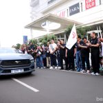 Pramono Anung melakukan flag off Teladan Metropolitan City Rally 2025