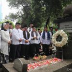 Pramono Anung bersama Majelis Kaum Betawi di makam pahlawan nasional MH Thamrin