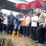 Pramono Pimpin Kerja Bakti Jaga Jakarta Bersih di Cipinang Melayu