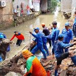 Turap Longsor Kali Baru di Batu Ampar Cepat Ditangani Puluhan Personel Gabungan Tangani Turap Longsor Kali Baru