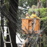 DPRD Minta Operator Segera Pindahkan Kabel Udara ke Bawah Tanah DPRD Minta Operator Segera Pindahkan Kabel Udara ke Bawah Tanah