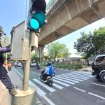 Fasilitas Penyebrangan Jalan Hadir Sebagai Pengganti Sementara JPO Tendean