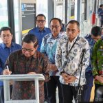 Resmikan Halte Swadharma Paragon, Pramono Dorong Skema Pembiayaan Kreatif dengan Swasta Resmikan Halte Swadharma Paragon, Pramono Dorong Skema Pembiayaan Kreatif dengan Swasta