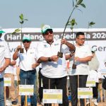 21.060 Bibit Mangrove Ditanam Serentak di Lima Lokasi e1ae4bb2b164f732aa1679e235fc4250