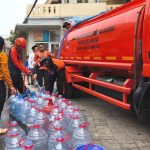 BPBD Jaksel Salurkan 10 Ribu Liter Air Bersih di Pondok Pinang 279 Jiwa di Pondok Pinang Terima Manfaat Bantuan Air Bersih di Musim Kemarau